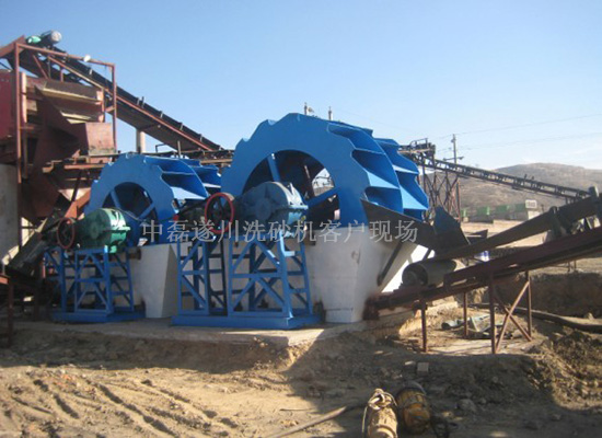 中磊遂川洗砂機(jī)客戶(hù)現(xiàn)場(chǎng)